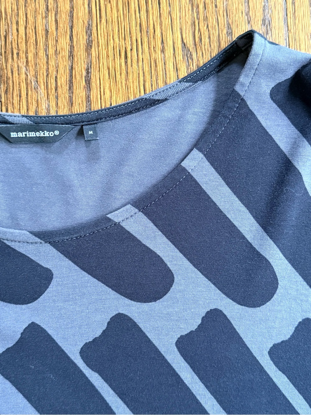 Marimekko ‘Presto’ Black & Gray Jersey Midi Dress with Abstract Print - Picture 4 of 13